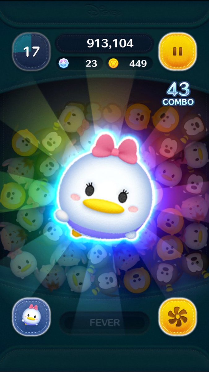 LINEツムツムでデイジーとドナルドが登場するゲーム画面