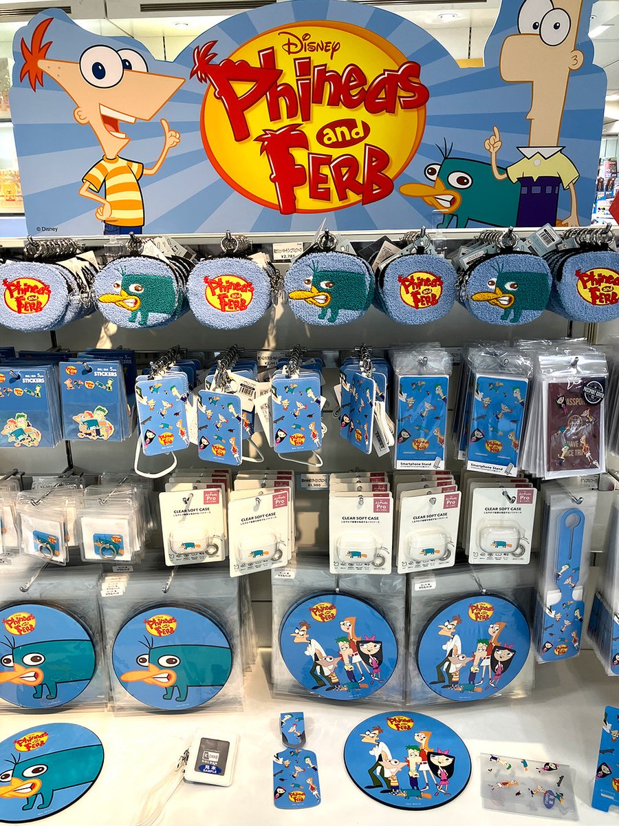 フィニアスとファーブの新商品展示