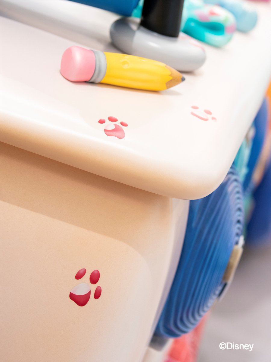 スタジオ内のフィガロの足跡