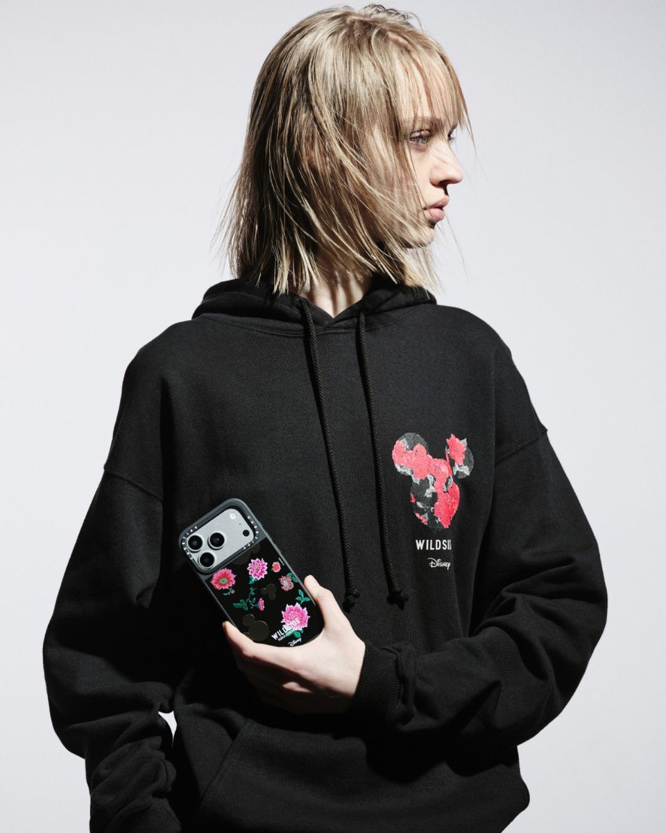 CASETiFYとWILDSIDE YOHJI YAMAMOTOのディズニーコラボ ミッキーマウスデザイン