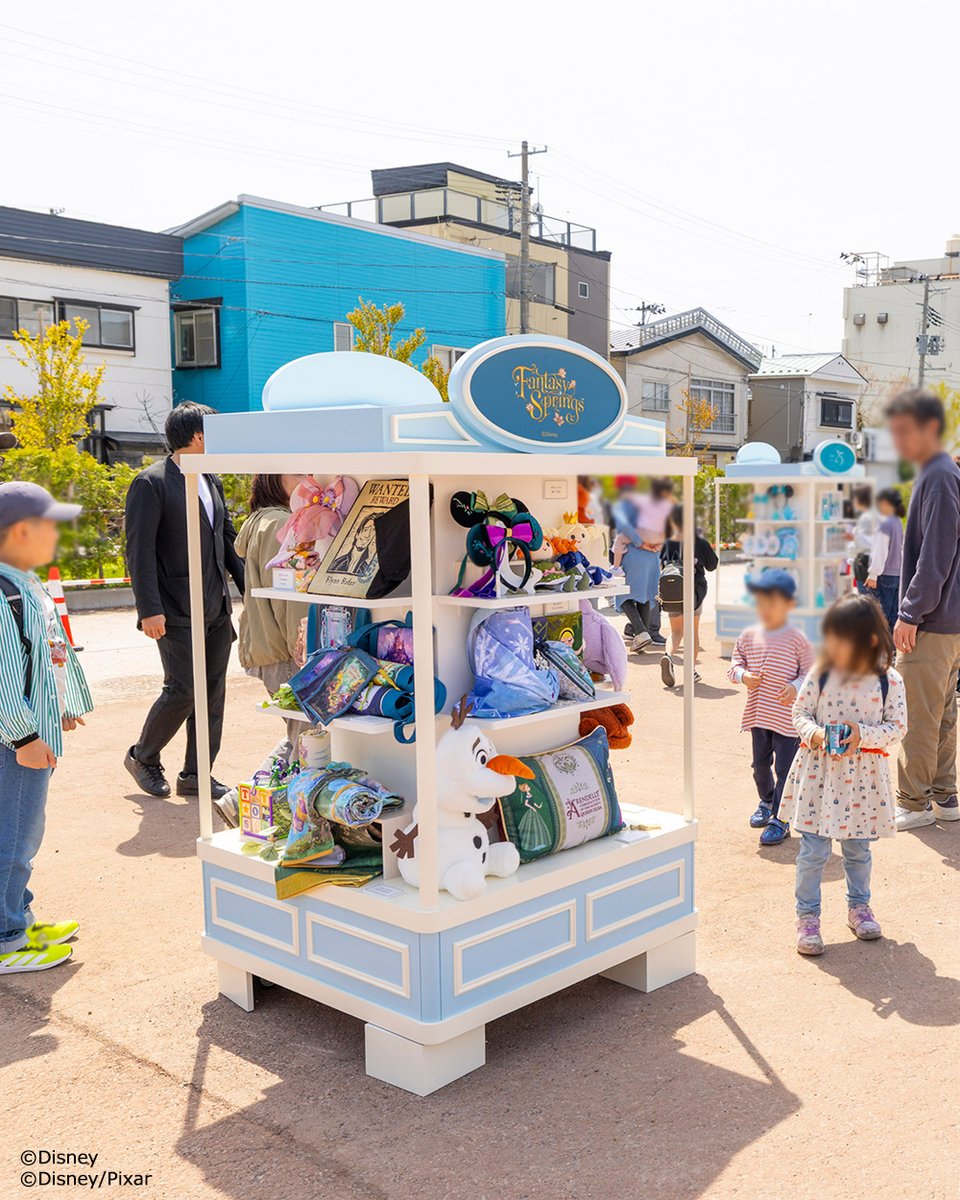 ダッフィーバス展示会場の様子